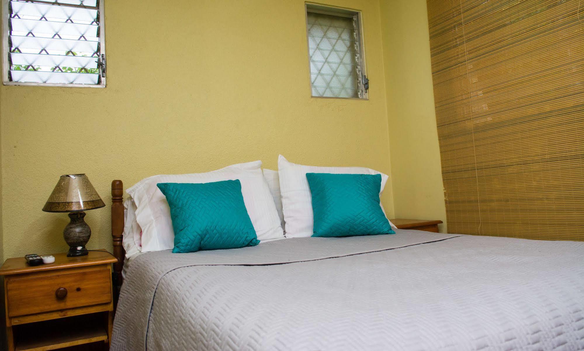 Hostal Casa Los Espinoza Managua Exterior photo